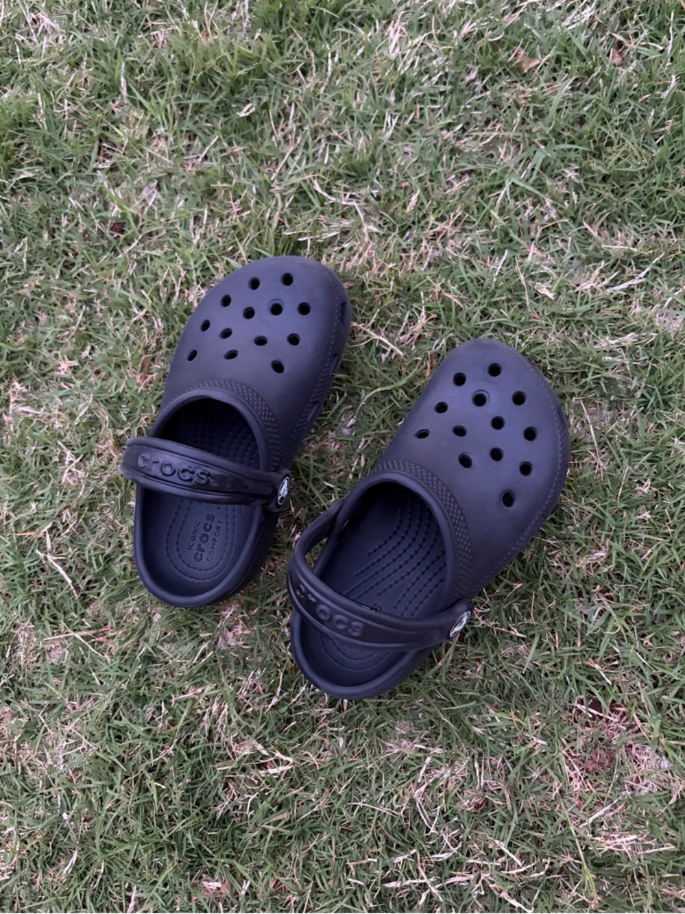 CROCS Kids Black Classic Clog Sandals size c10